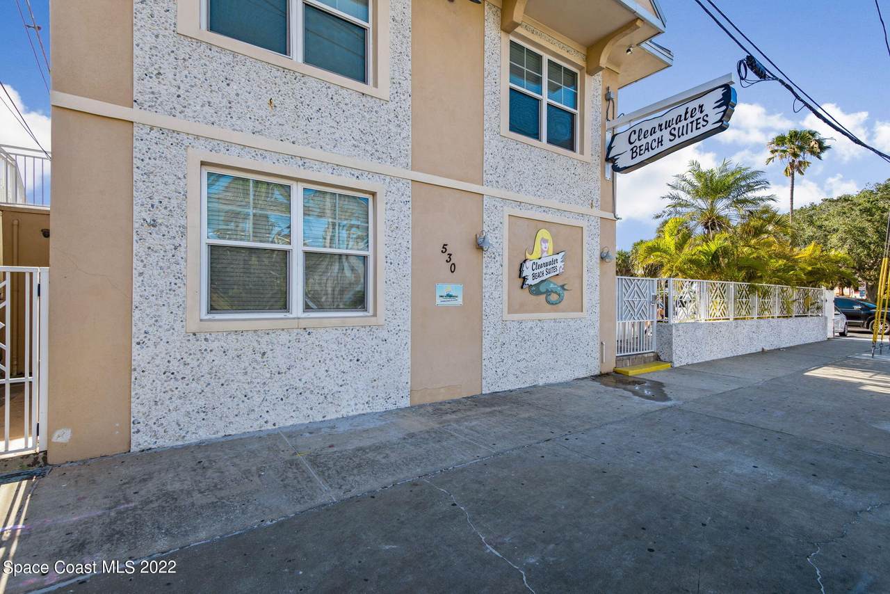 530 Mandalay Avenue - Photo 1
