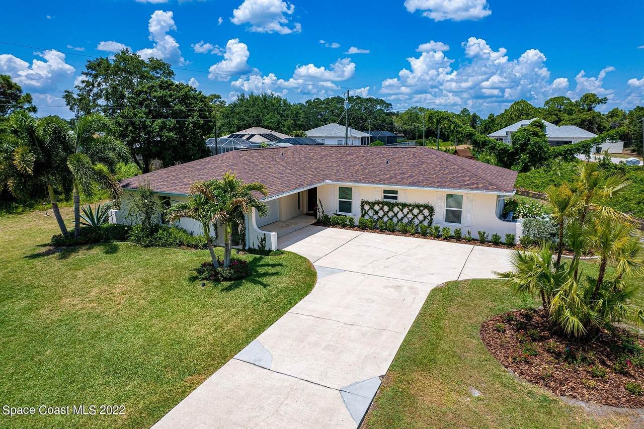 350 El Rancho - Photo 1