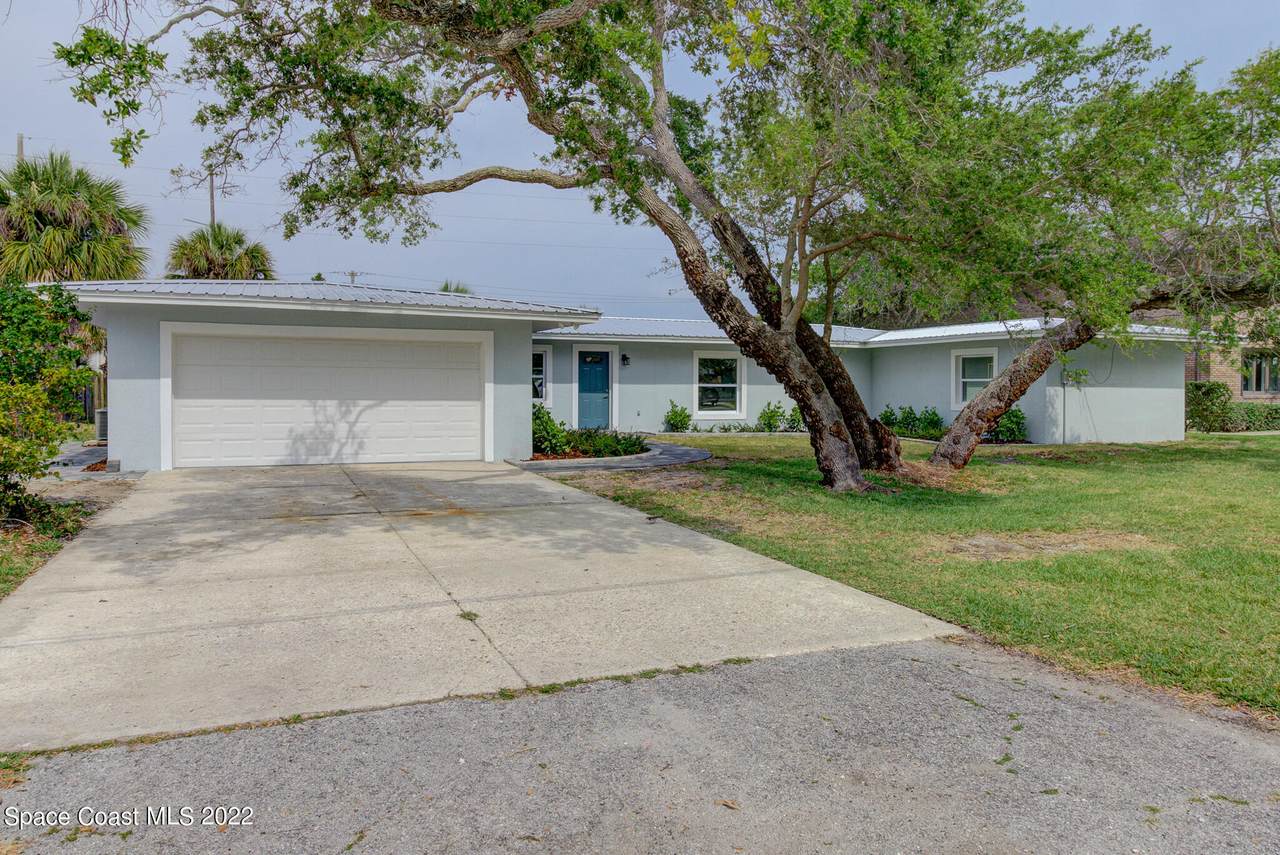 116 Sunset Drive - Photo 1
