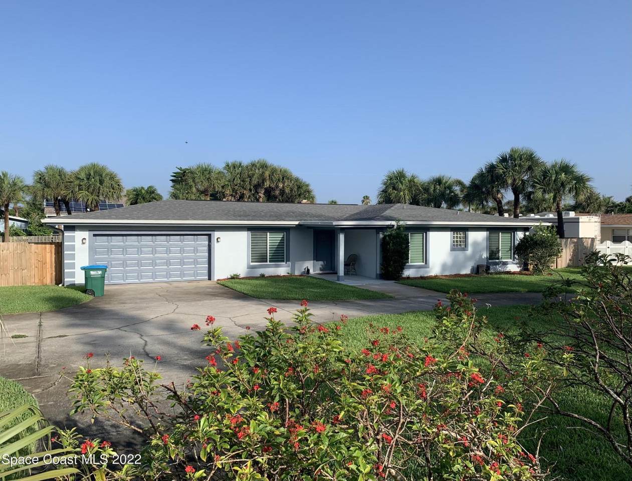 300 Oak Street - Photo 1