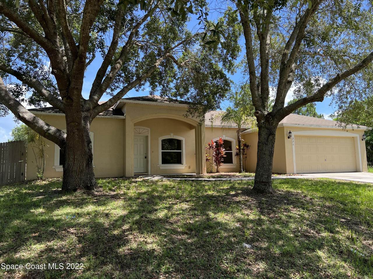 271 Titan Road - Photo 1