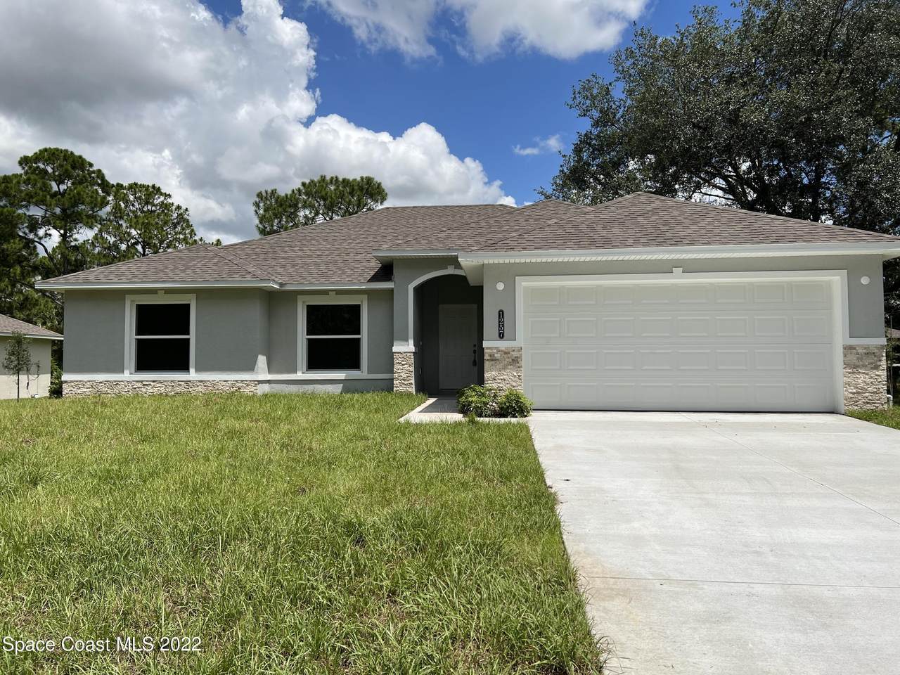 1080 San Matio Street - Photo 1