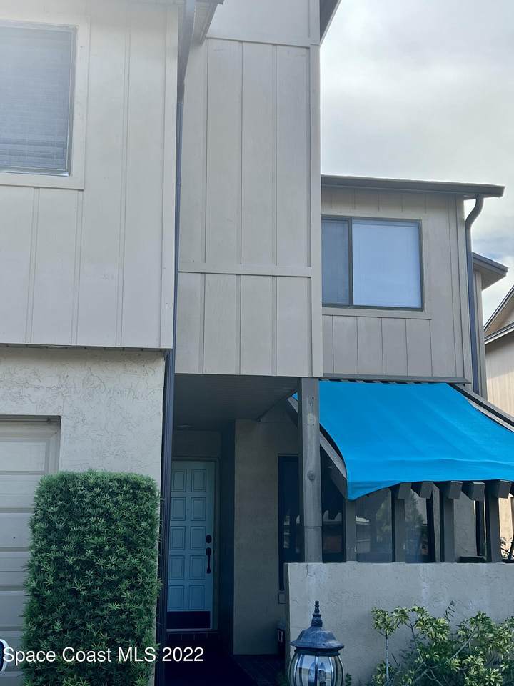 1800 Figtree Drive - Photo 1