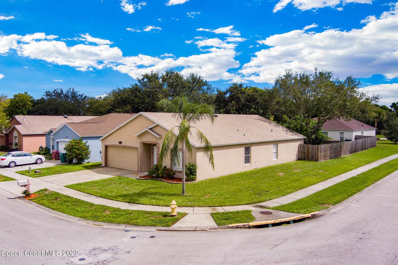 506 High Point Court - Photo 1