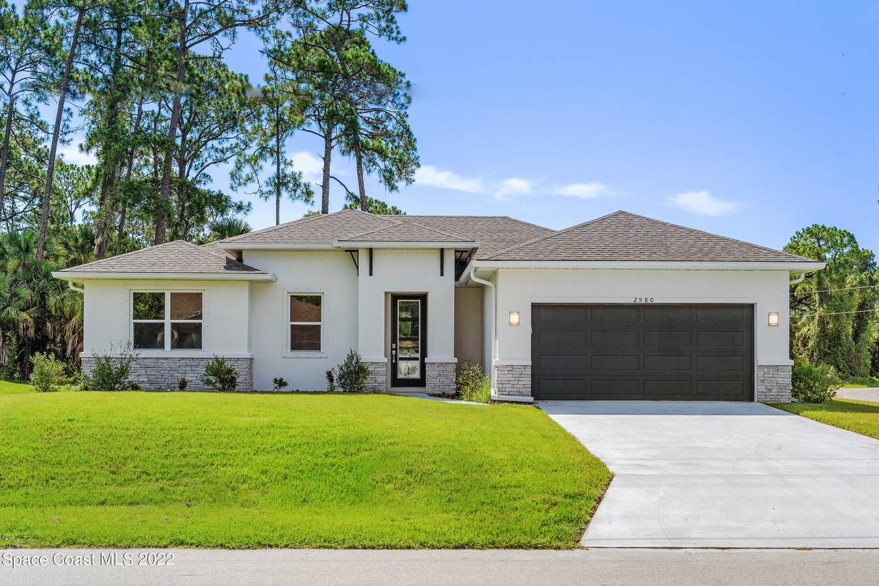 1369 Stone Street - Photo 1