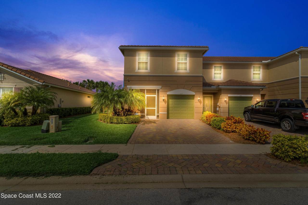 1057 Normandie Way - Photo 1