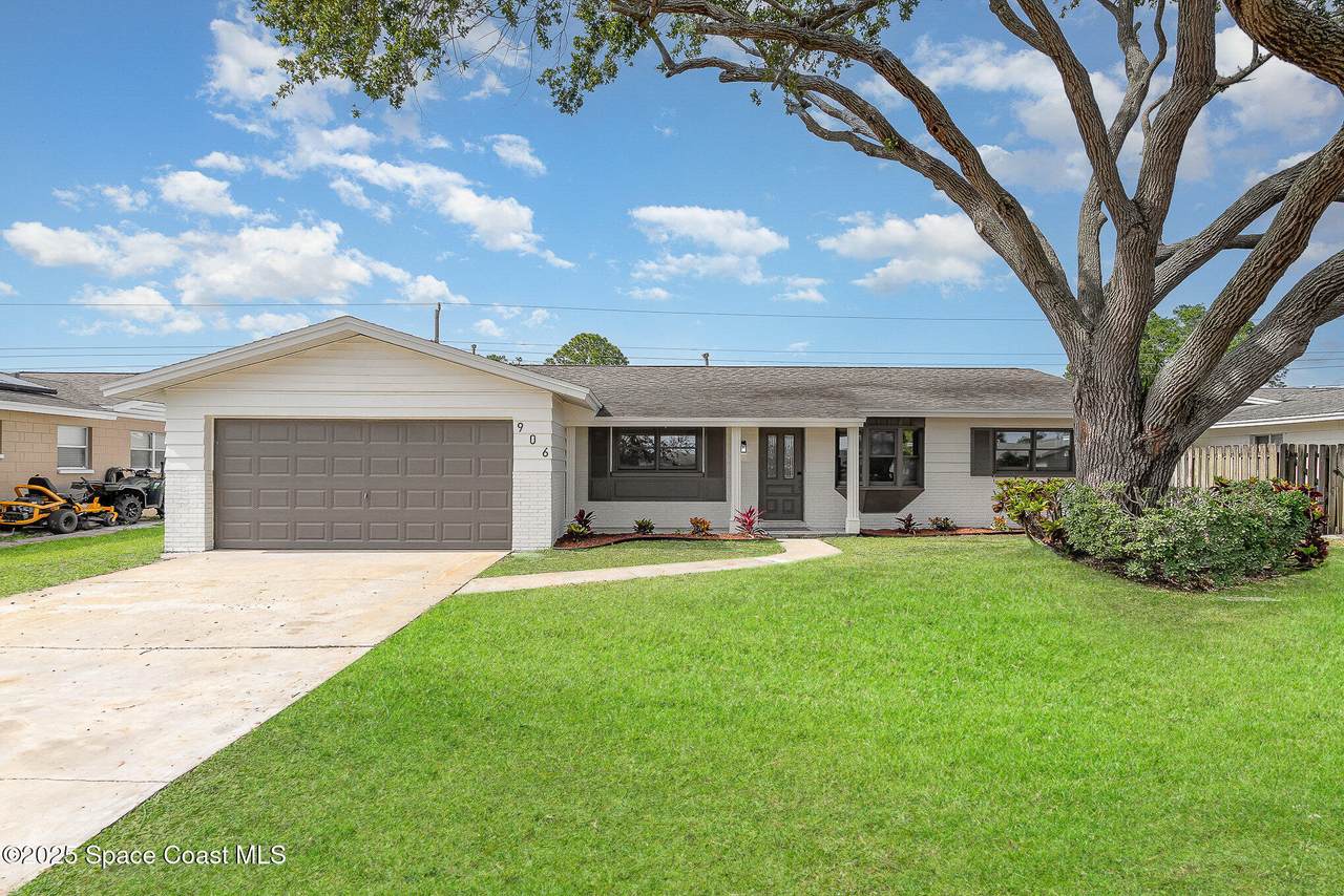 906 Kings Post Road - Photo 1