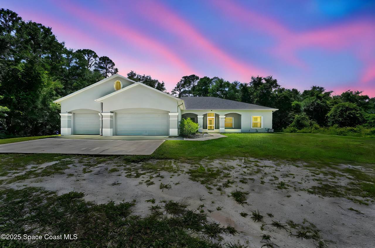 https://bt-photos.global.ssl.fastly.net/spacecoast/1280_boomver_3_1053203-2.jpg