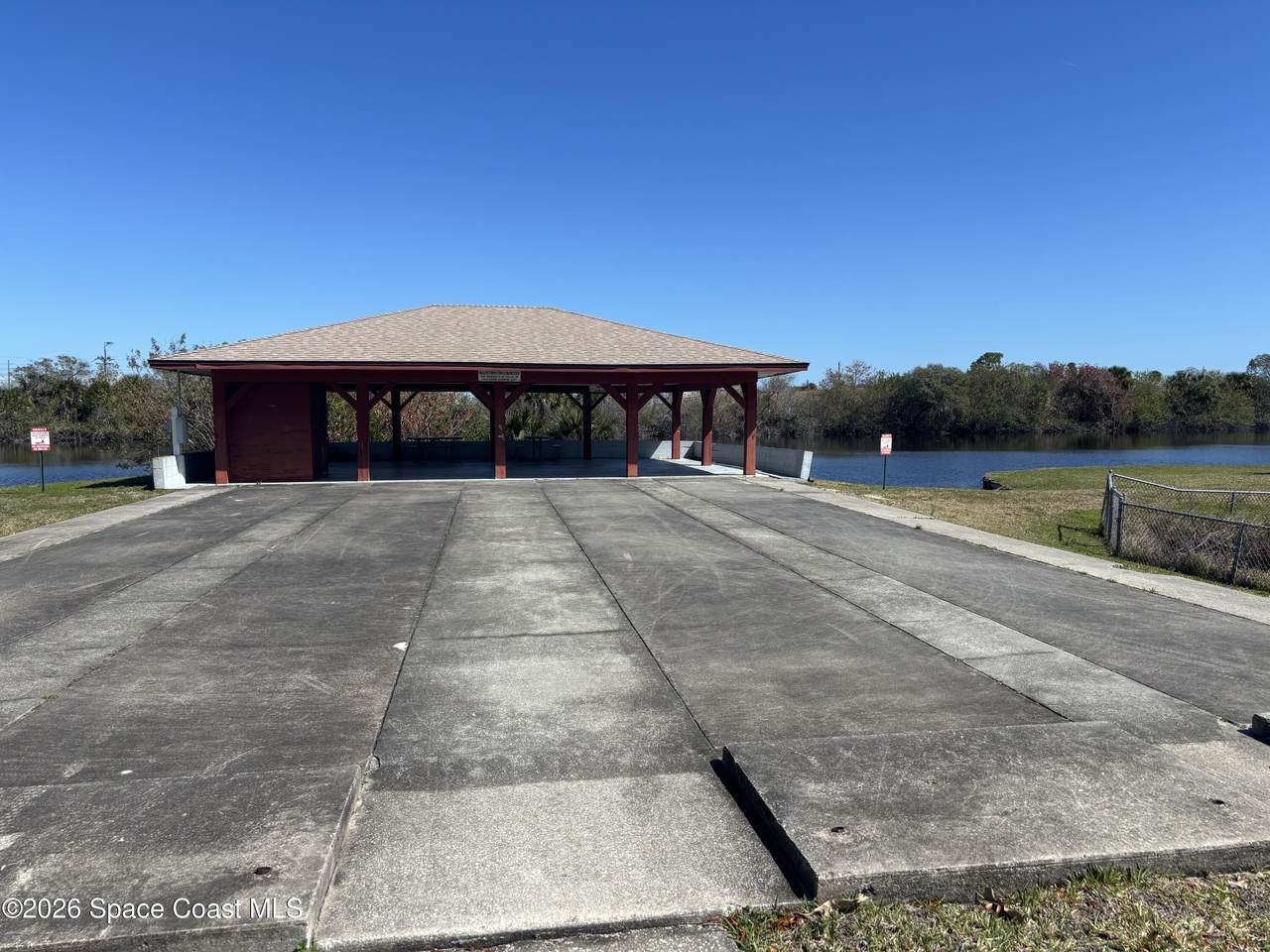 https://bt-photos.global.ssl.fastly.net/spacecoast/1280_boomver_3_1053738-2.jpg