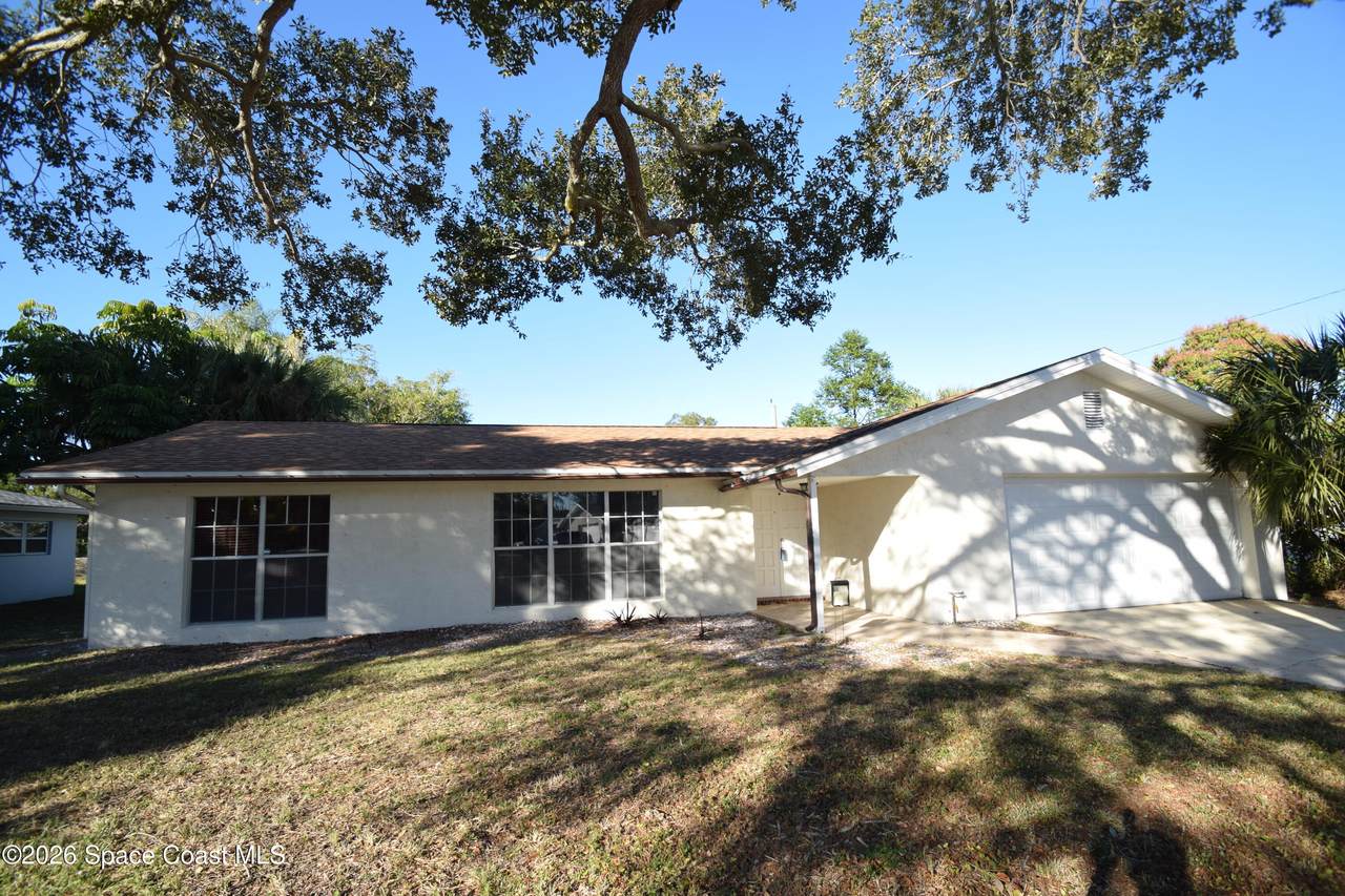 https://bt-photos.global.ssl.fastly.net/spacecoast/1280_boomver_3_1056226-2.jpg