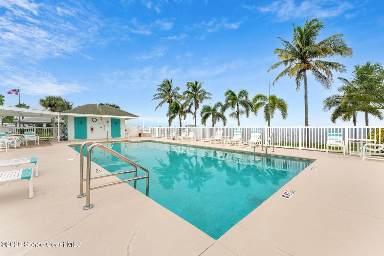 https://bt-photos.global.ssl.fastly.net/spacecoast/1280_boomver_1_1057977-2.jpg