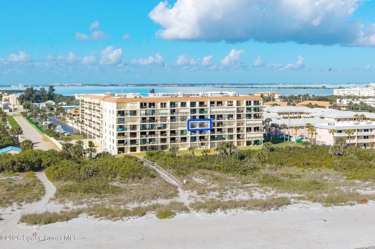https://bt-photos.global.ssl.fastly.net/spacecoast/1280_boomver_1_1067300-2.jpg
