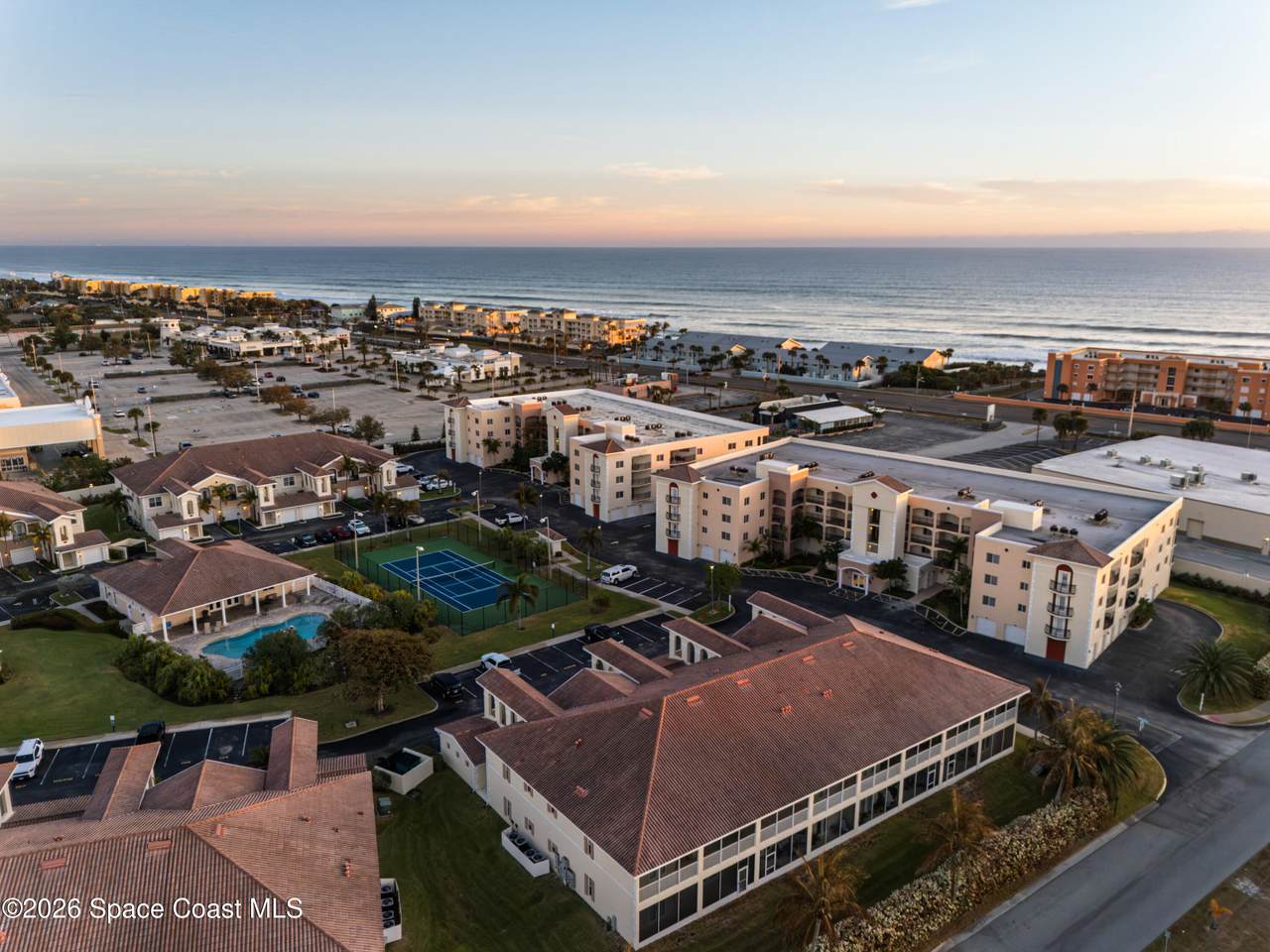 https://bt-photos.global.ssl.fastly.net/spacecoast/1280_boomver_3_1068160-2.jpg