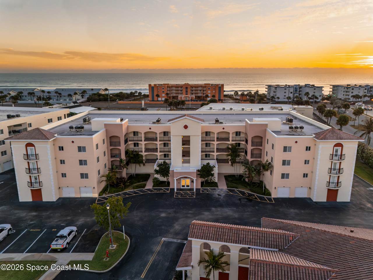 https://bt-photos.global.ssl.fastly.net/spacecoast/1280_boomver_3_1068160-2.jpg
