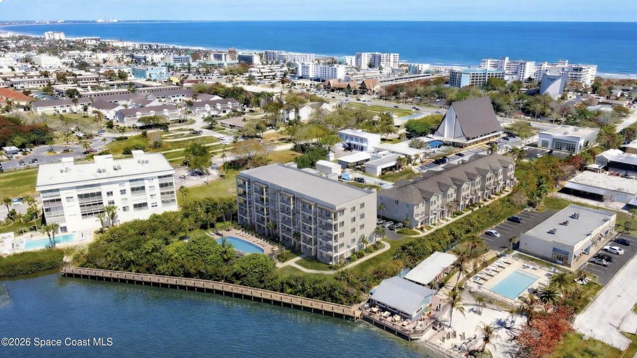 https://bt-photos.global.ssl.fastly.net/spacecoast/1280_boomver_3_1071877-2.jpg