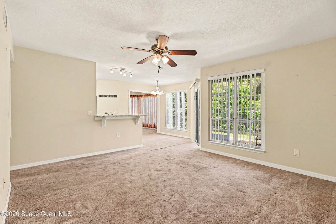 https://bt-photos.global.ssl.fastly.net/spacecoast/1280_boomver_3_1072657-2.jpg