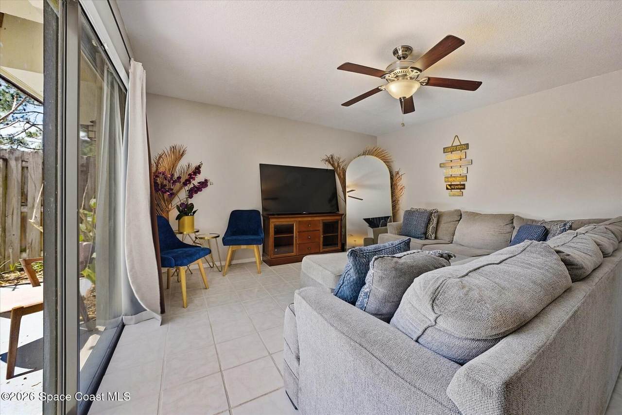 https://bt-photos.global.ssl.fastly.net/spacecoast/1280_boomver_1_1074373-2.jpg