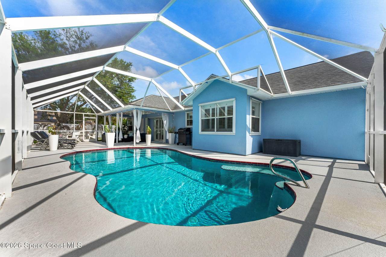 https://bt-photos.global.ssl.fastly.net/spacecoast/1280_boomver_3_1075437-2.jpg