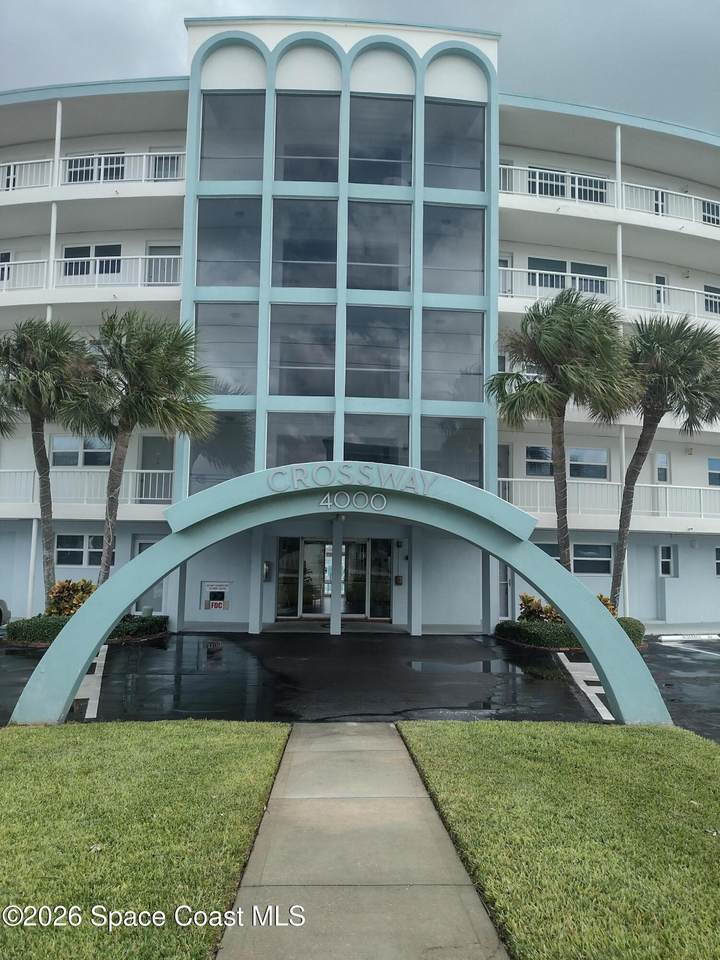 https://bt-photos.global.ssl.fastly.net/spacecoast/1280_boomver_3_1077549-2.jpg