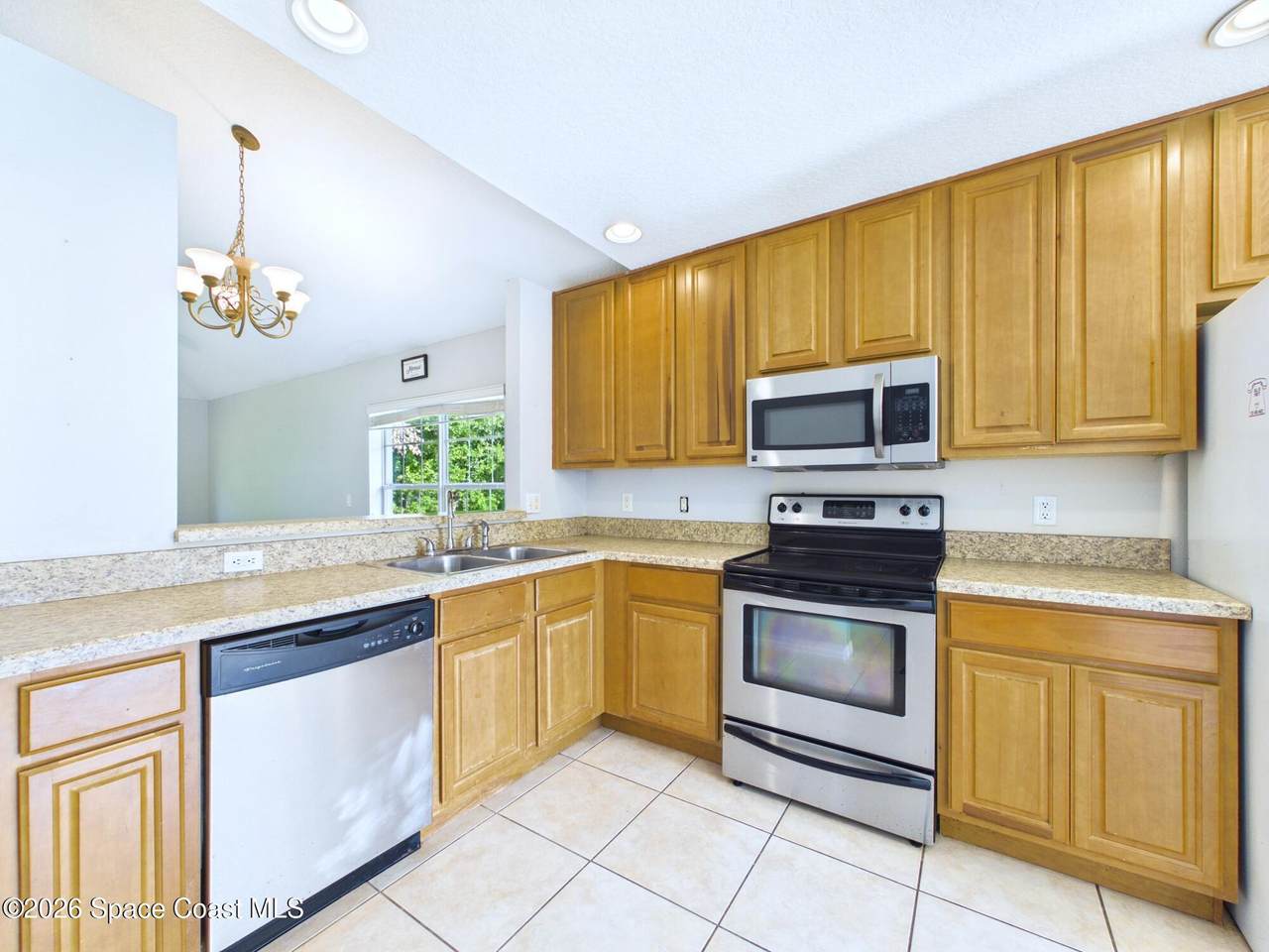 https://bt-photos.global.ssl.fastly.net/spacecoast/1280_boomver_3_1084801-2.jpg