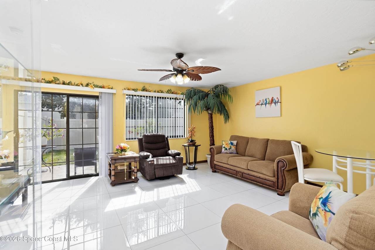 https://bt-photos.global.ssl.fastly.net/spacecoast/1280_boomver_3_1087373-2.jpg