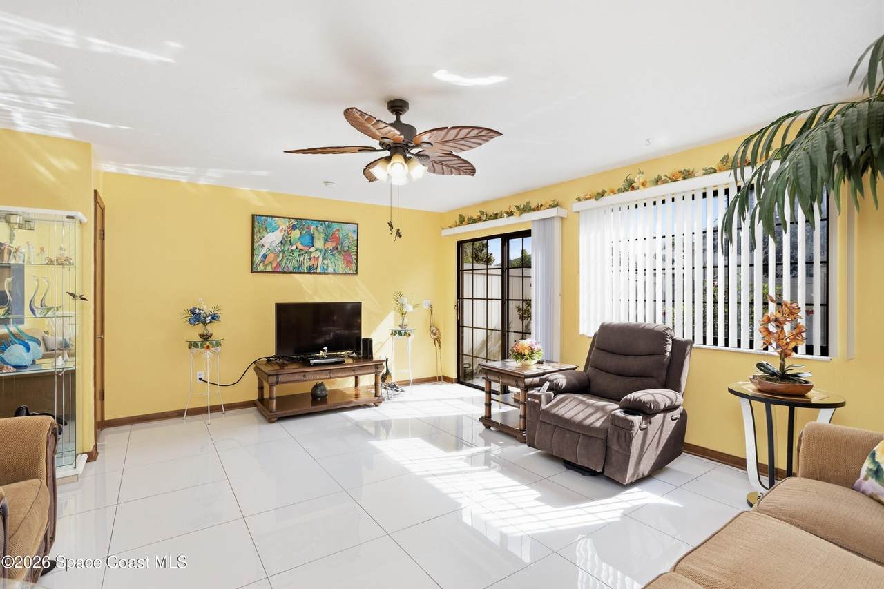https://bt-photos.global.ssl.fastly.net/spacecoast/1280_boomver_3_1087373-2.jpg