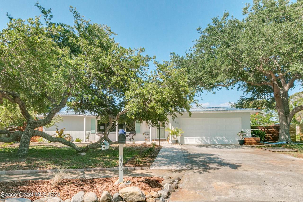 405 Carissa Drive - Photo 1