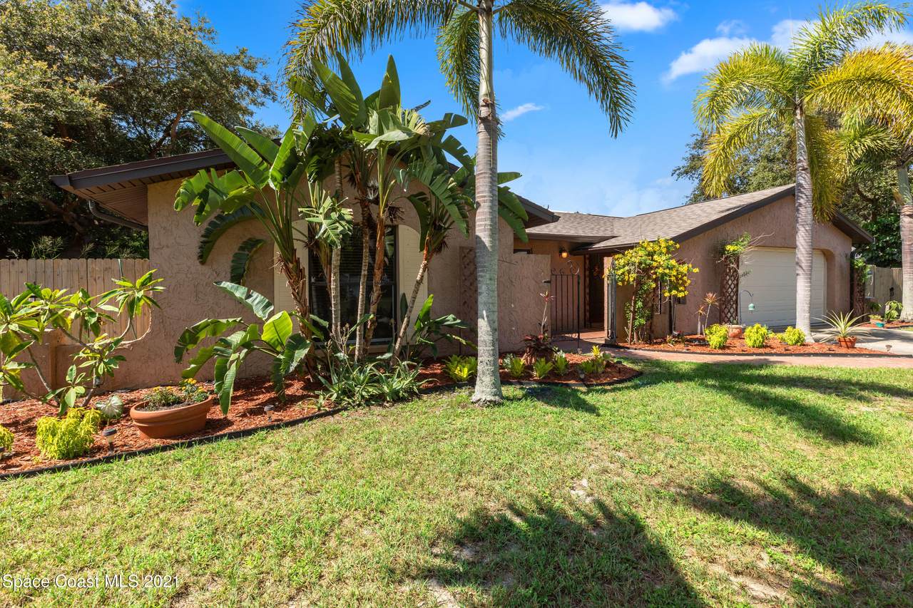 1275 Leslie Drive - Photo 1