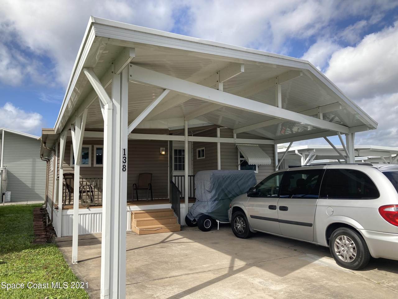 138 Blue Lake Place - Photo 1