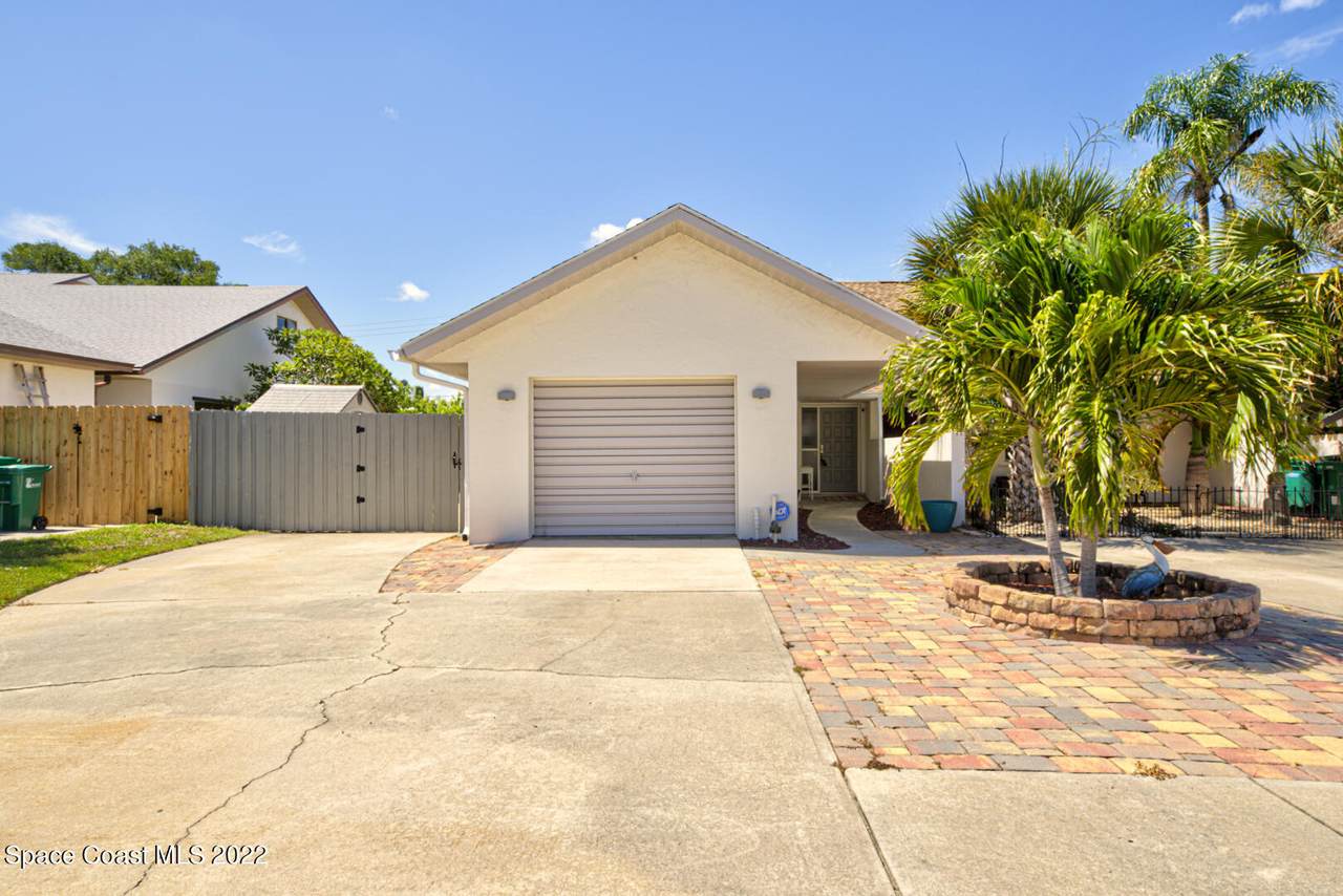 11 Anchor Drive - Photo 1