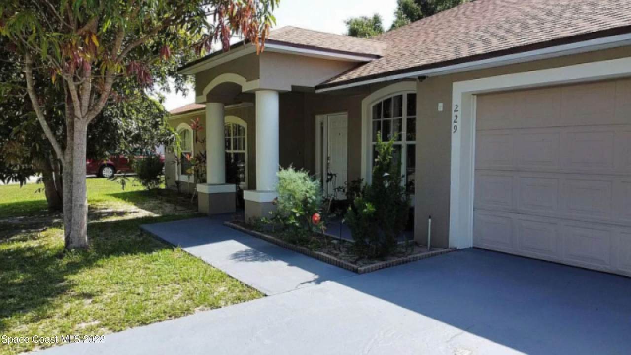 229 Charlotta Avenue - Photo 1