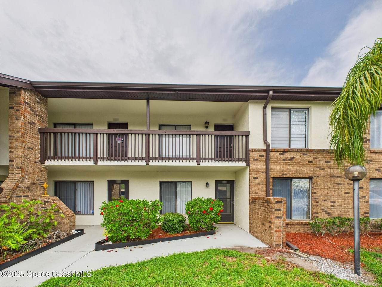 1515 Huntington Lane - Photo 1