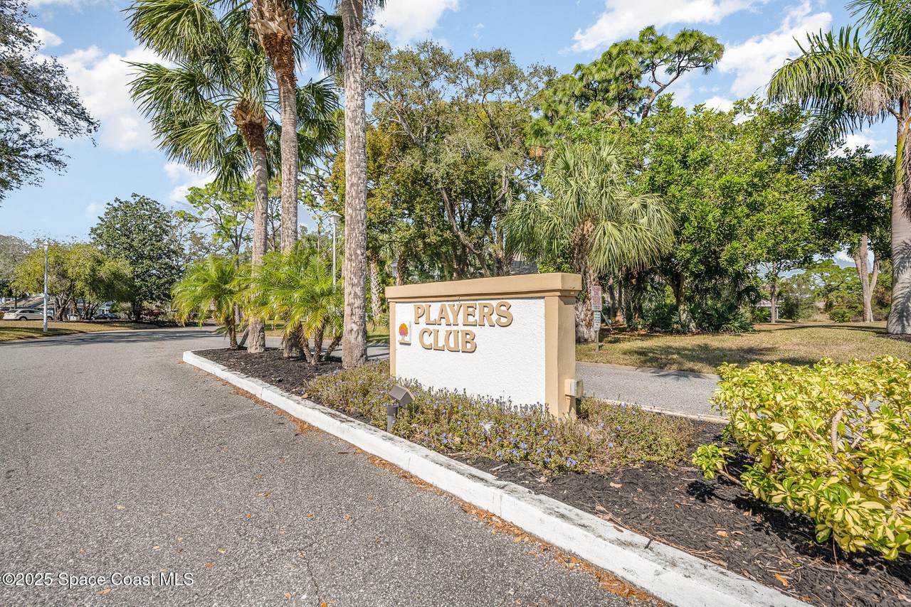 714 Players Court - Photo 1