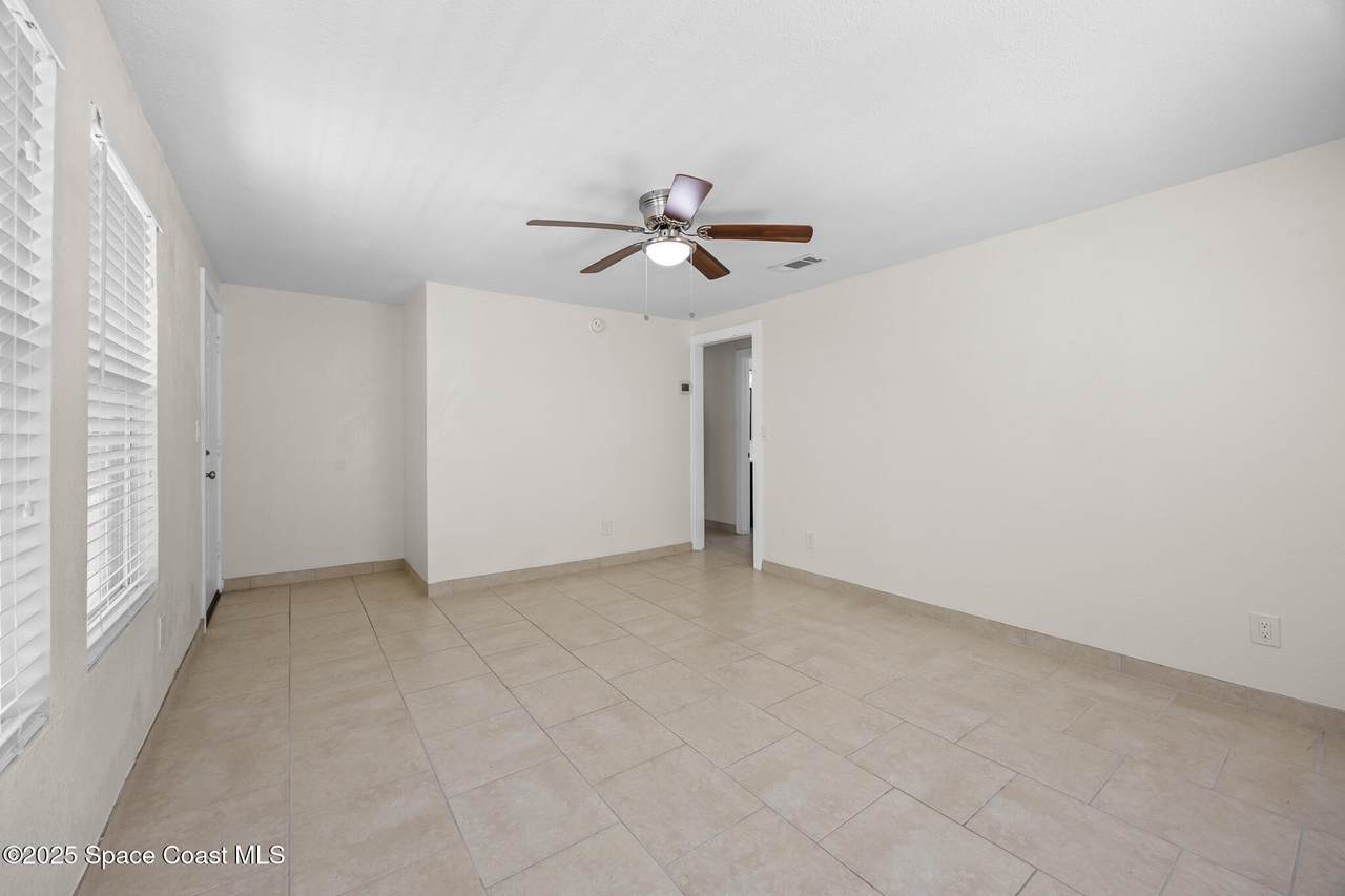 https://bt-photos.global.ssl.fastly.net/spacecoast/1280_boomver_4_1050204-2.jpg
