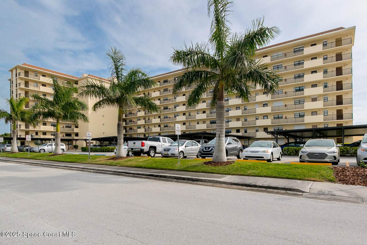 https://bt-photos.global.ssl.fastly.net/spacecoast/1280_boomver_3_1053718-2.jpg