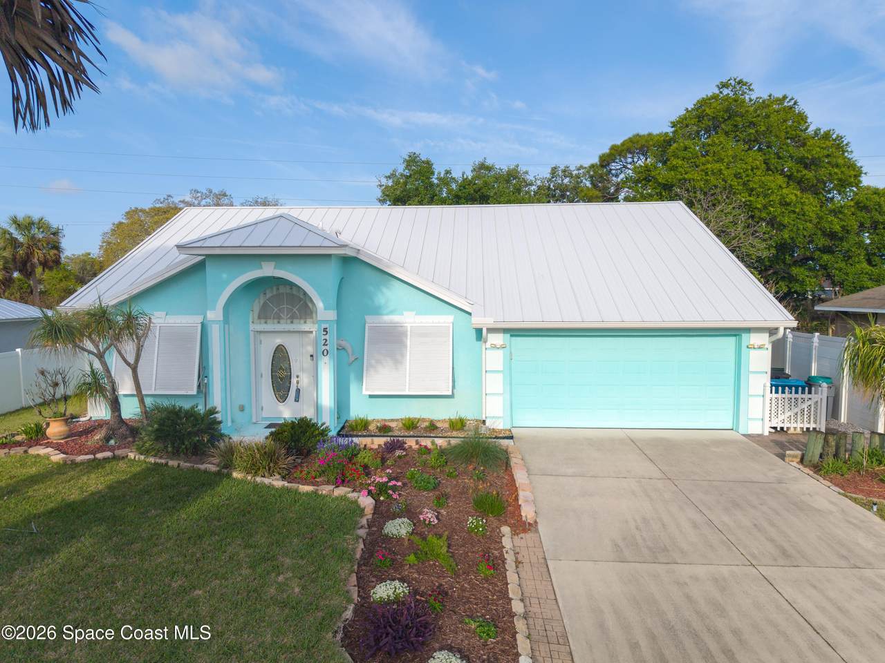 520 California Avenue - Photo 1