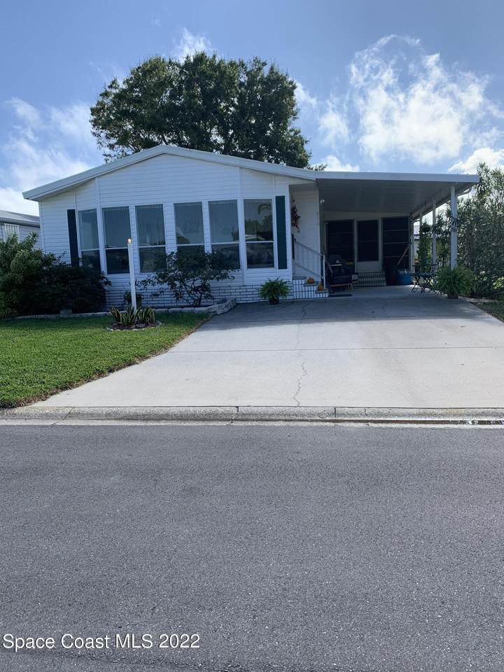 450 Dolphin Circle - Photo 1