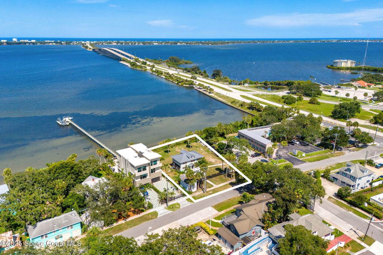 https://bt-photos.global.ssl.fastly.net/spacecoast/1280_boomver_5_1054075-2.jpg