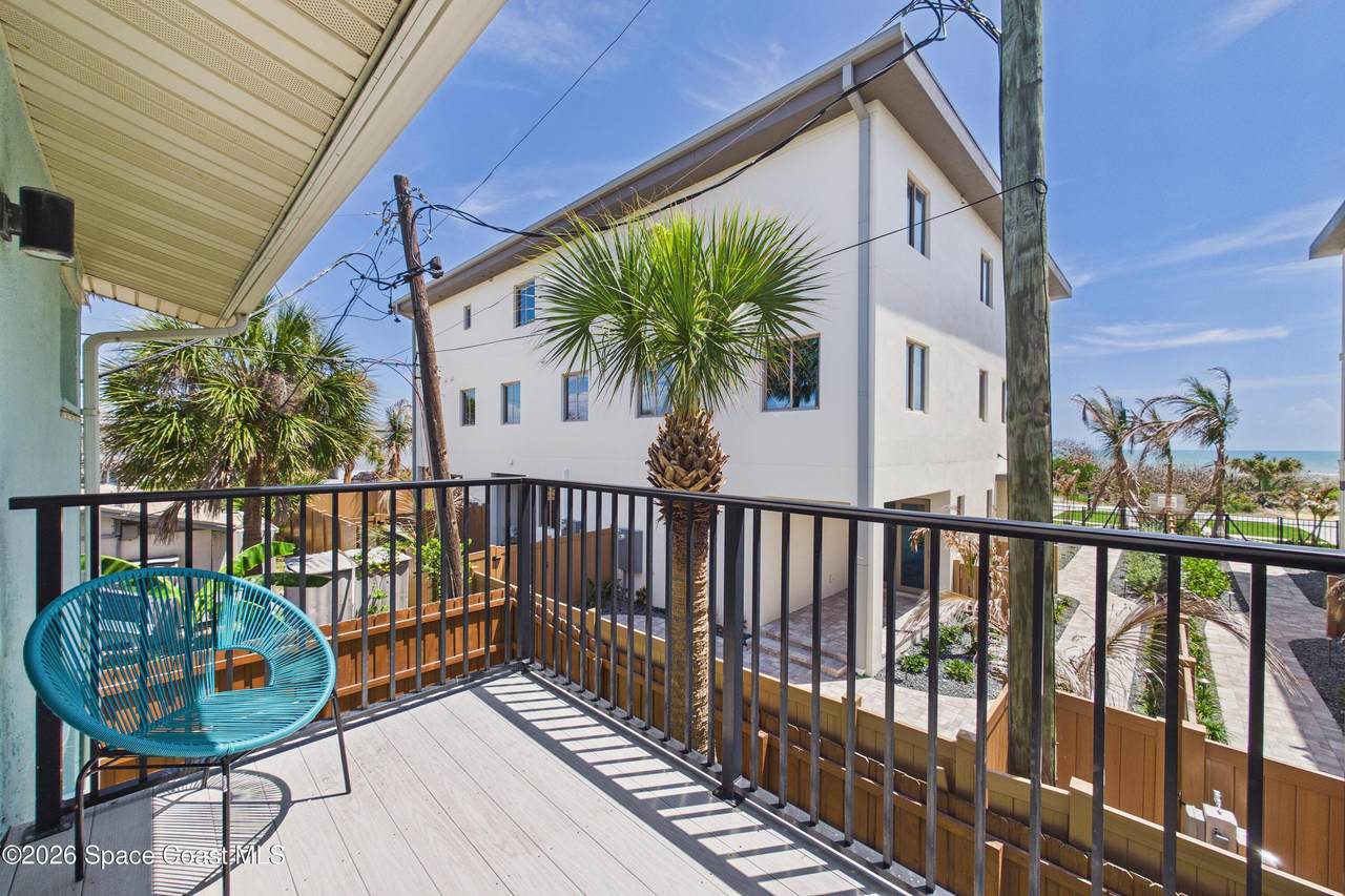 https://bt-photos.global.ssl.fastly.net/spacecoast/1280_boomver_6_1078442-2.jpg