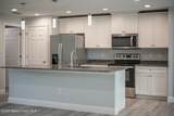 451 Treemont Avenue - Photo 18
