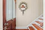 27 Barton Avenue - Photo 16