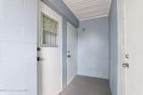 302 Lincoln Avenue - Photo 2
