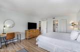 7400 Ridgewood Avenue - Photo 11