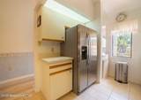 1095 Country Club Boulevard - Photo 10