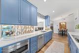 3320 Lakeview Circle - Photo 9