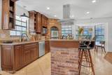 664 Manor Place - Photo 14