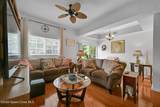 568 7th Square - Photo 5