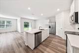 566 Rembrandt Street - Photo 8