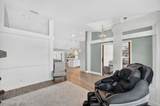 564 Hammond Street - Photo 5