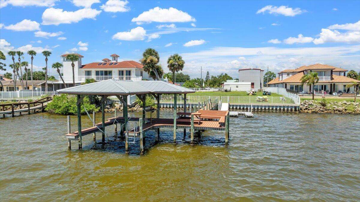 https://bt-photos.global.ssl.fastly.net/spacecoast/orig_boomver_1_1019224-2.jpg